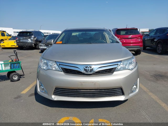 40084210 :رقم المزاد ، 4T1BF1FK7DU683301 vin ، 2013 Toyota Camry مزاد بيع