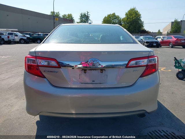 40084210 :رقم المزاد ، 4T1BF1FK7DU683301 vin ، 2013 Toyota Camry مزاد بيع