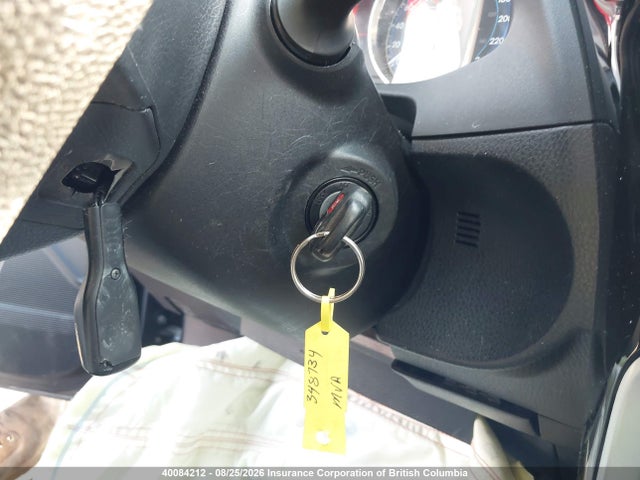 Toyota COROLLA LE 2018 2T1BURHE7JC097206 Image 11