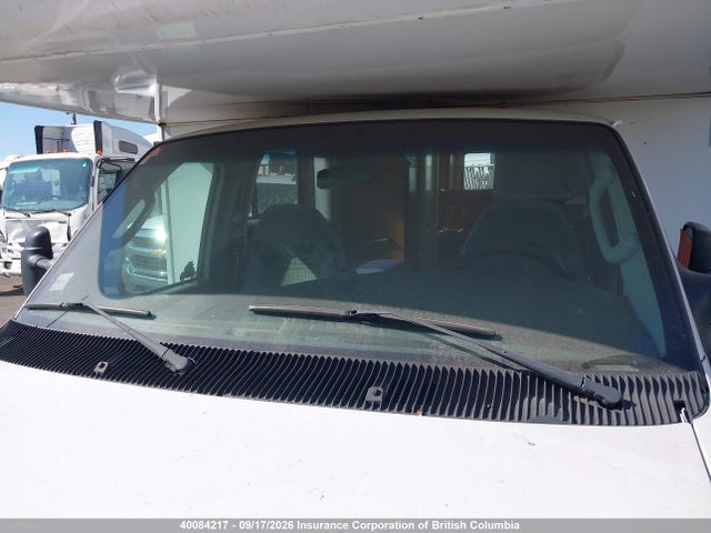 40084217 :رقم المزاد ، 1FDXE45S33HB49084 vin ، 2003 Ford E-450 Cutaway Standard مزاد بيع