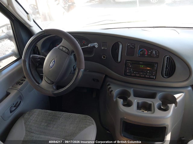 40084217 :رقم المزاد ، 1FDXE45S33HB49084 vin ، 2003 Ford E-450 Cutaway Standard مزاد بيع