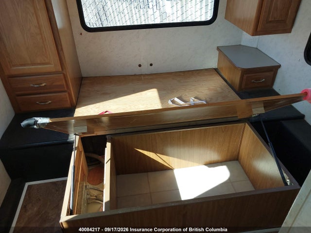 40084217 :رقم المزاد ، 1FDXE45S33HB49084 vin ، 2003 Ford E-450 Cutaway Standard مزاد بيع