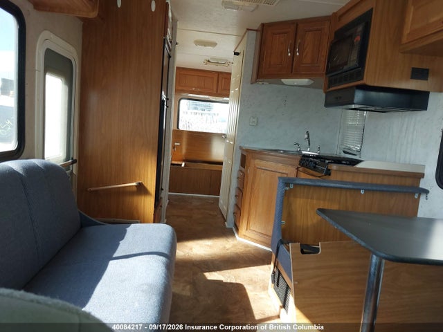 40084217 :رقم المزاد ، 1FDXE45S33HB49084 vin ، 2003 Ford E-450 Cutaway Standard مزاد بيع