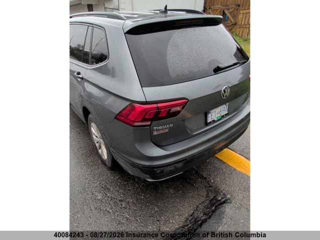 3VV0B7AX1JM012575 Volkswagen TIGUAN S