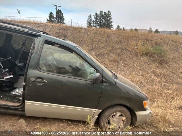 2000 Toyota Sienna Le/xle მანქანა იყიდება აუქციონზე, vin: 4T3ZF13C2YU180123, აუქციონის ნომერი: 40084308