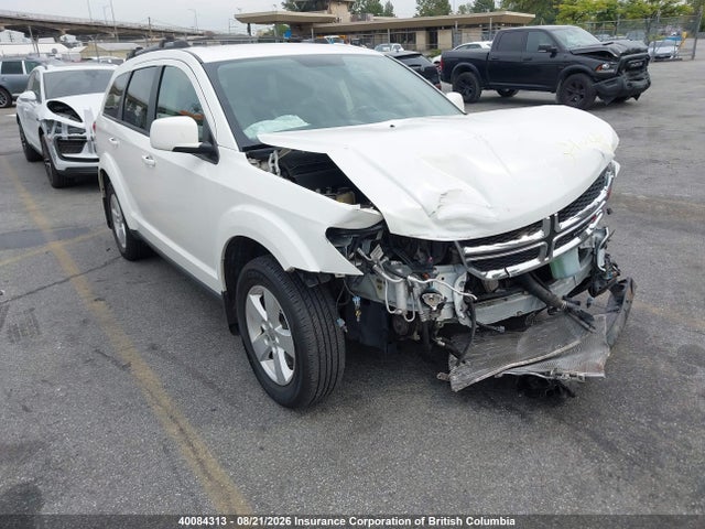 2017 3C4PDCABXHT614721 main image