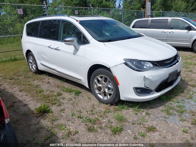 Chrysler Pacifica Limited 2017 2C4RC1GG1HR536089 main image
