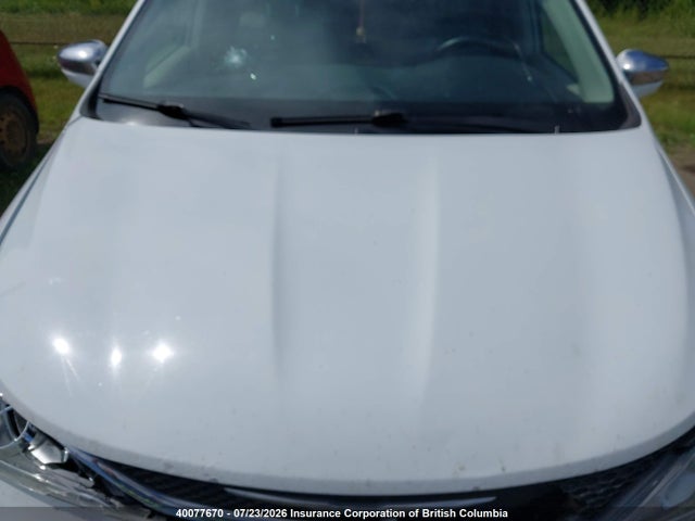 Chrysler Pacifica Limited 2017 2C4RC1GG1HR536089 Image 10