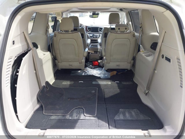 Chrysler Pacifica Limited 2017 2C4RC1GG1HR536089 Image 22
