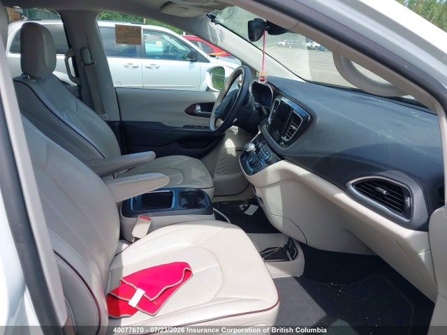 Chrysler Pacifica Limited 2017 2C4RC1GG1HR536089 Image 5