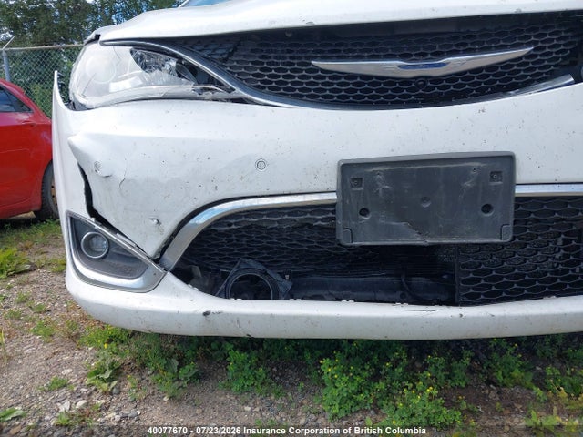 Chrysler Pacifica Limited 2017 2C4RC1GG1HR536089 Image 6