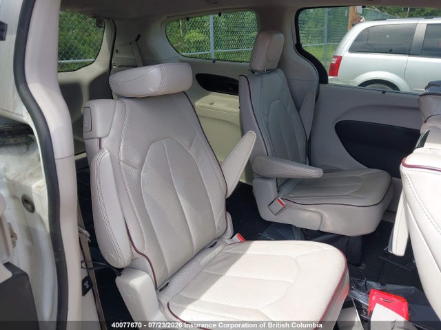 Chrysler Pacifica Limited 2017 2C4RC1GG1HR536089 Image 8