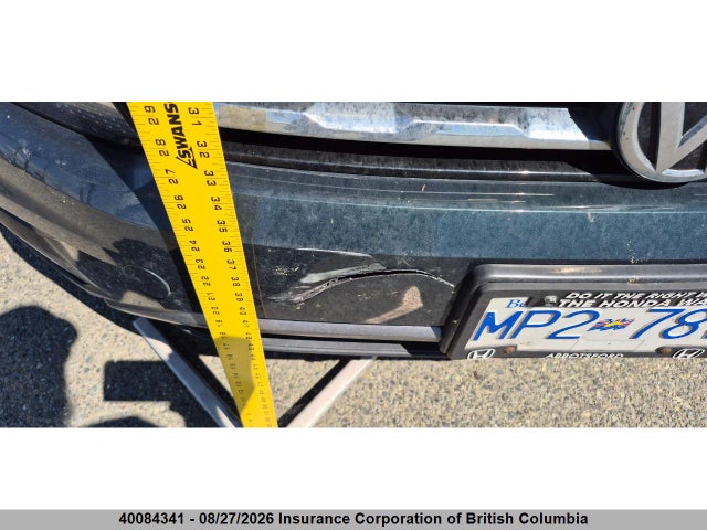 3VV0B7AX1JM139424 Volkswagen TIGUAN S