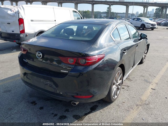 Mazda 3 Preferred 2019 JM1BPADM3K1116412 Image 4