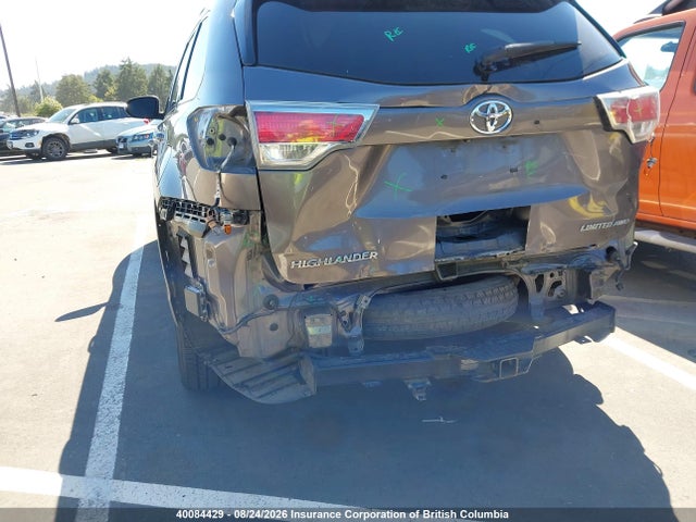 40084429 :رقم المزاد ، 5TDDKRFH7GS314247 vin ، 2016 Toyota Highlander Limited/ltd Platinum مزاد بيع