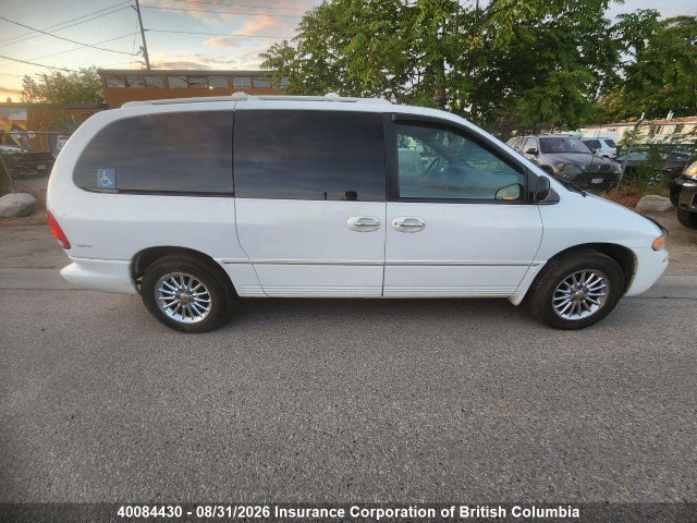 Продажа на аукционе авто 2000 Chrysler Town & Country Limited, vin: 1C4GP64L2YB713340, номер лота: 40084430