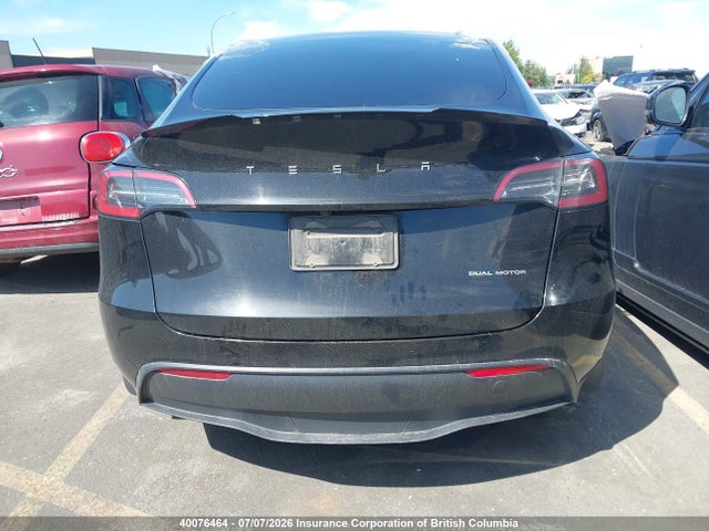 Продажа на аукционе авто 2024 Tesla Model Y, vin: 7SAYGDEEXRF055647, номер лота: 40076464