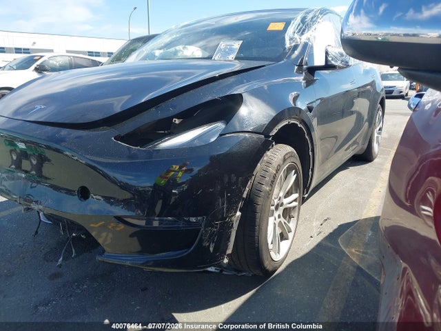 Продажа на аукционе авто 2024 Tesla Model Y, vin: 7SAYGDEEXRF055647, номер лота: 40076464