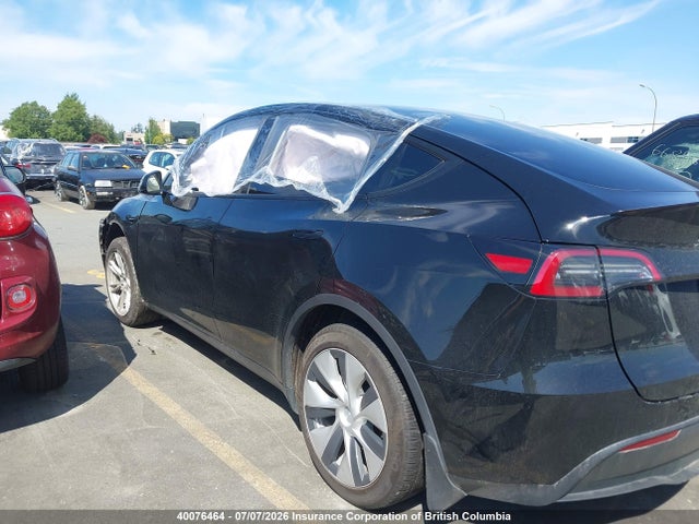 Продажа на аукционе авто 2024 Tesla Model Y, vin: 7SAYGDEEXRF055647, номер лота: 40076464