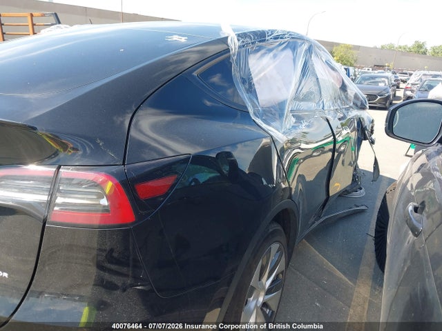 Продажа на аукционе авто 2024 Tesla Model Y, vin: 7SAYGDEEXRF055647, номер лота: 40076464