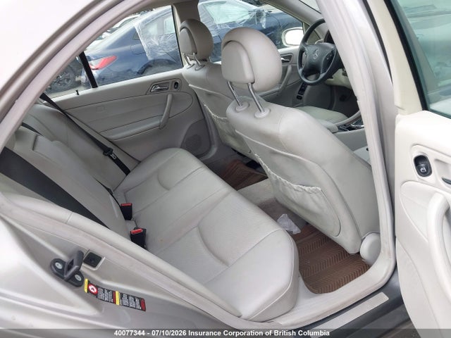 2004 Mercedes-benz C 230k Sport Sedan მანქანა იყიდება აუქციონზე, vin: WDBRF40JX4F549664, აუქციონის ნომერი: 40077344