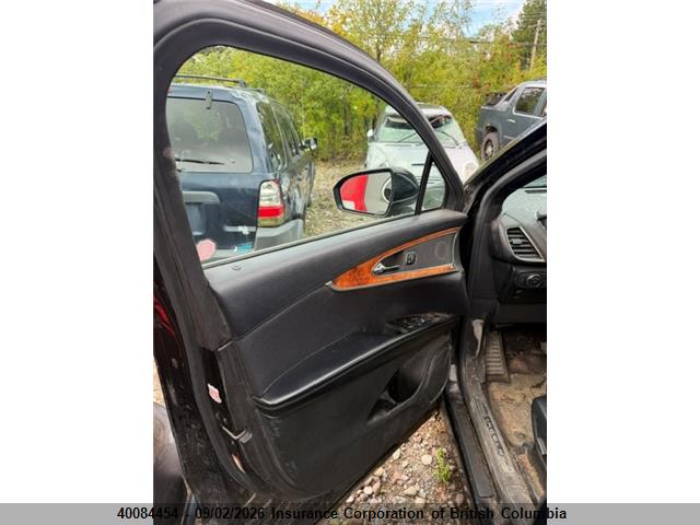2LMTJ8LR9GBL71833 Lincoln MKX
