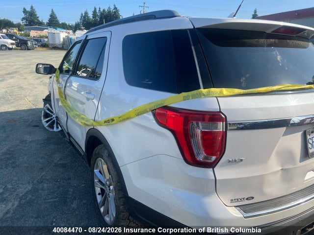 Ford EXPLORER XLT 2018 1FM5K8D88JGC46359 Image 3
