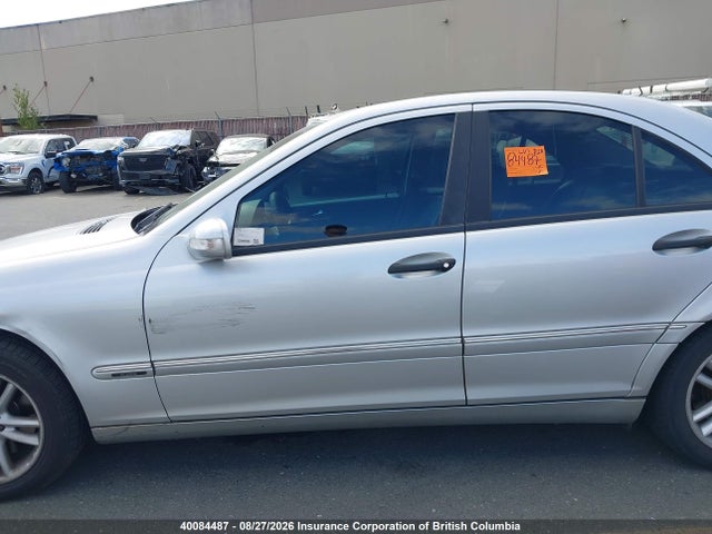 Продажа на аукционе авто 2004 Mercedes-benz C 240 4matic, vin: WDBRF81J54F450384, номер лота: 40084487