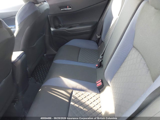 Toyota C-HR 2021 JTNKHMBX4M1105798 Image 8