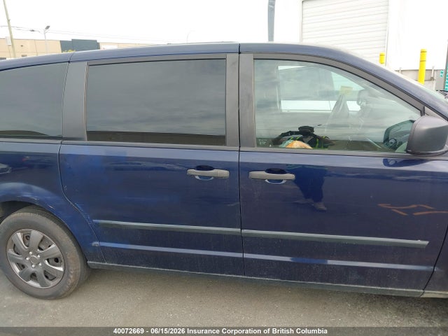 2C4RDGBG3ER230174 Dodge Grand Caravan Se