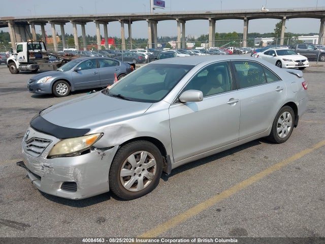 40084563 :رقم المزاد ، 4T1BF3EK8AU058351 vin ، 2010 Toyota Camry مزاد بيع