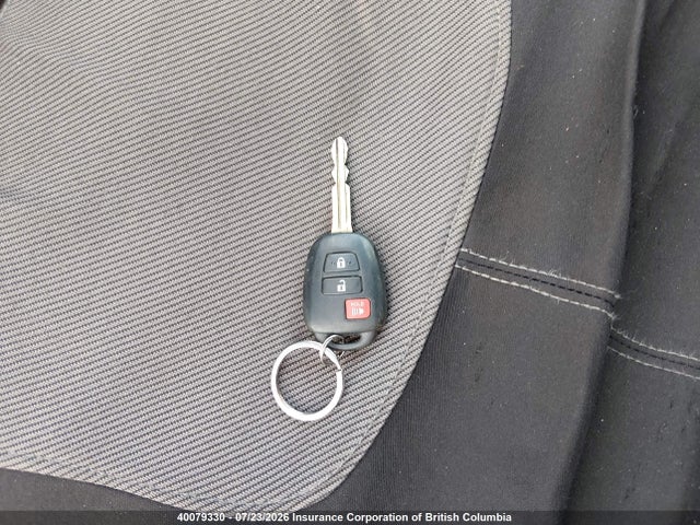 VNKKTUD34JA096780 Toyota Yaris L/le/se