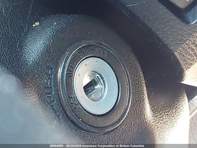 Toyota RAV4 2017 2T3RFREV0HW561076 Image 11
