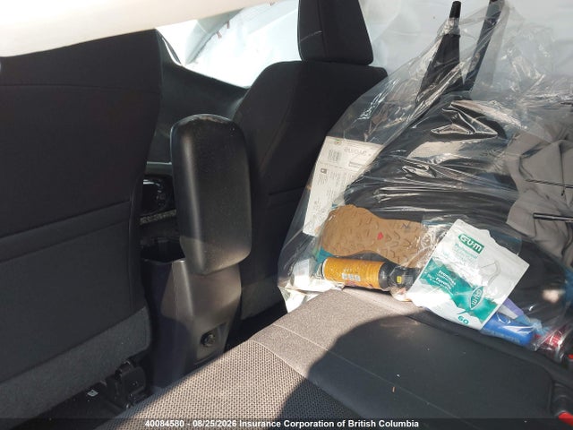 Toyota RAV4 2017 2T3RFREV0HW561076 Image 8