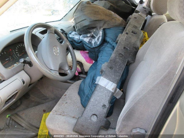 40084583 :رقم المزاد ، JTDBF32K320053415 vin ، 2002 Toyota Camry مزاد بيع