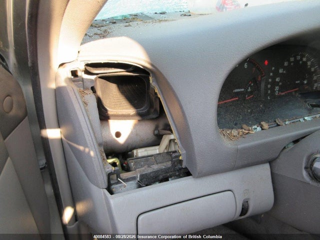 40084583 :رقم المزاد ، JTDBF32K320053415 vin ، 2002 Toyota Camry مزاد بيع