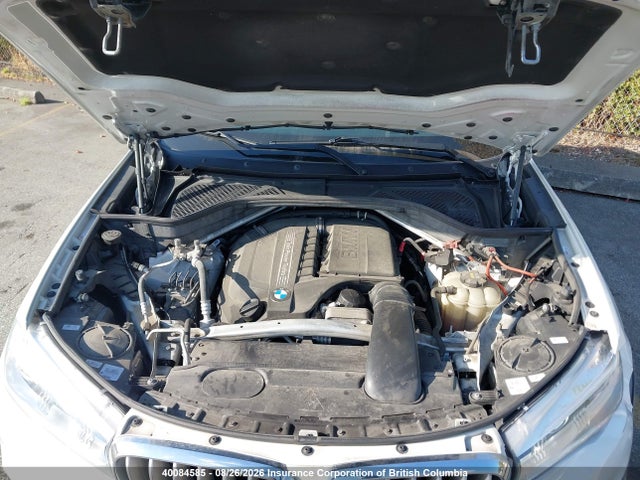 BMW X5 2018 5UXKR0C57J0Y05760 Image 10