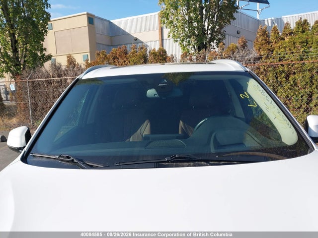BMW X5 2018 5UXKR0C57J0Y05760 Image 17
