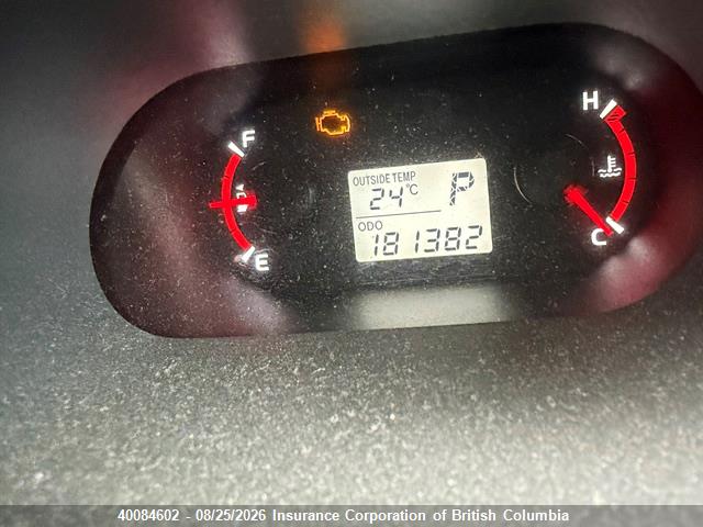40084602 :رقم المزاد ، 2T1ME4EE6BC006666 vin ، 2011 Toyota Matrix Xrs مزاد بيع