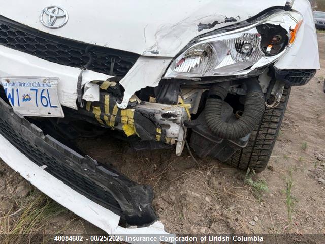 40084602 :رقم المزاد ، 2T1ME4EE6BC006666 vin ، 2011 Toyota Matrix Xrs مزاد بيع