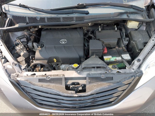 Toyota Sienna 2015 5TDZK3DC4FS534115 Image 10