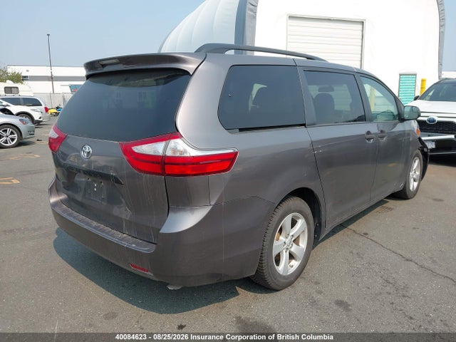 Toyota Sienna 2015 5TDZK3DC4FS534115 Image 4