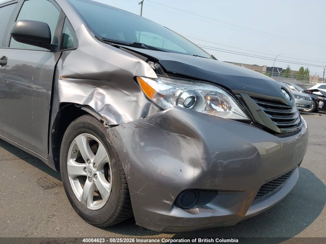 Toyota Sienna 2015 5TDZK3DC4FS534115 Image 6