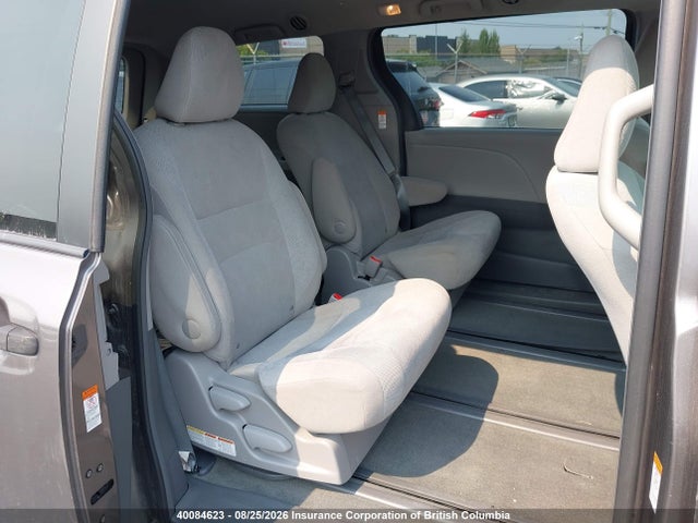 Toyota Sienna 2015 5TDZK3DC4FS534115 Image 8