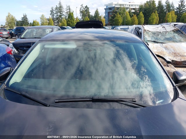 1VWAA7A3XJC019705 Volkswagen Passat S/r-line