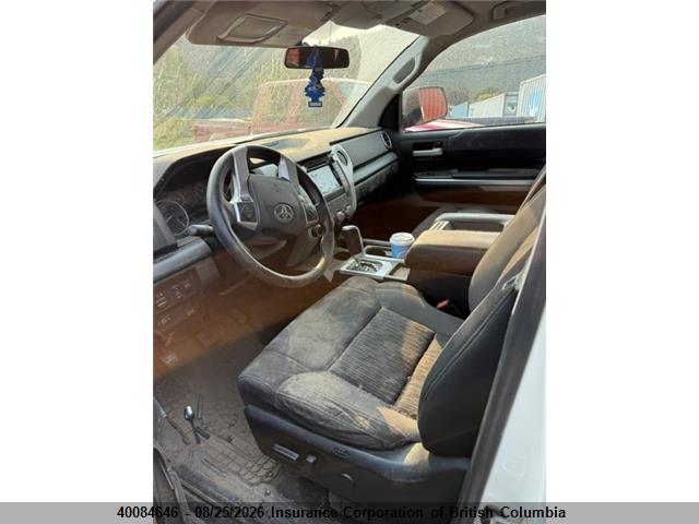 5TFCY5F18HX021913 Toyota Tundra Double Cab Sr/double Cab Sr5
