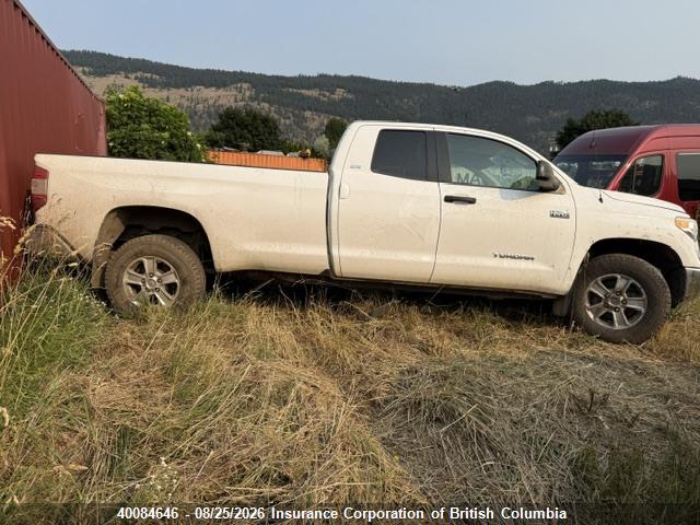 5TFCY5F18HX021913 Toyota Tundra Double Cab Sr/double Cab Sr5