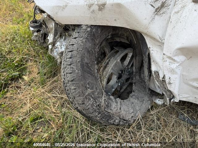 5TFCY5F18HX021913 Toyota Tundra Double Cab Sr/double Cab Sr5