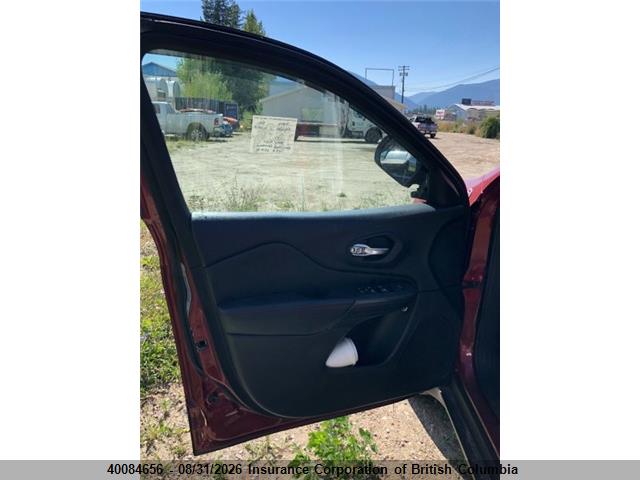 1C4PJMBB6HW563712 Jeep Cherokee Trailhawk