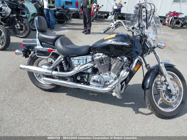 40084702 :رقم المزاد ، 1HFSC18246A000104 vin ، 2006 Honda Vt1100 C3 مزاد بيع